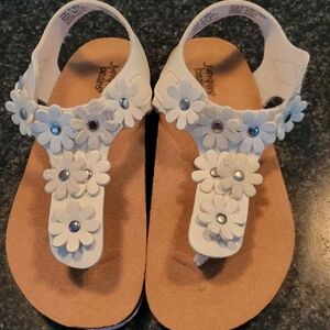 New Jumping Bean Girls Sandals